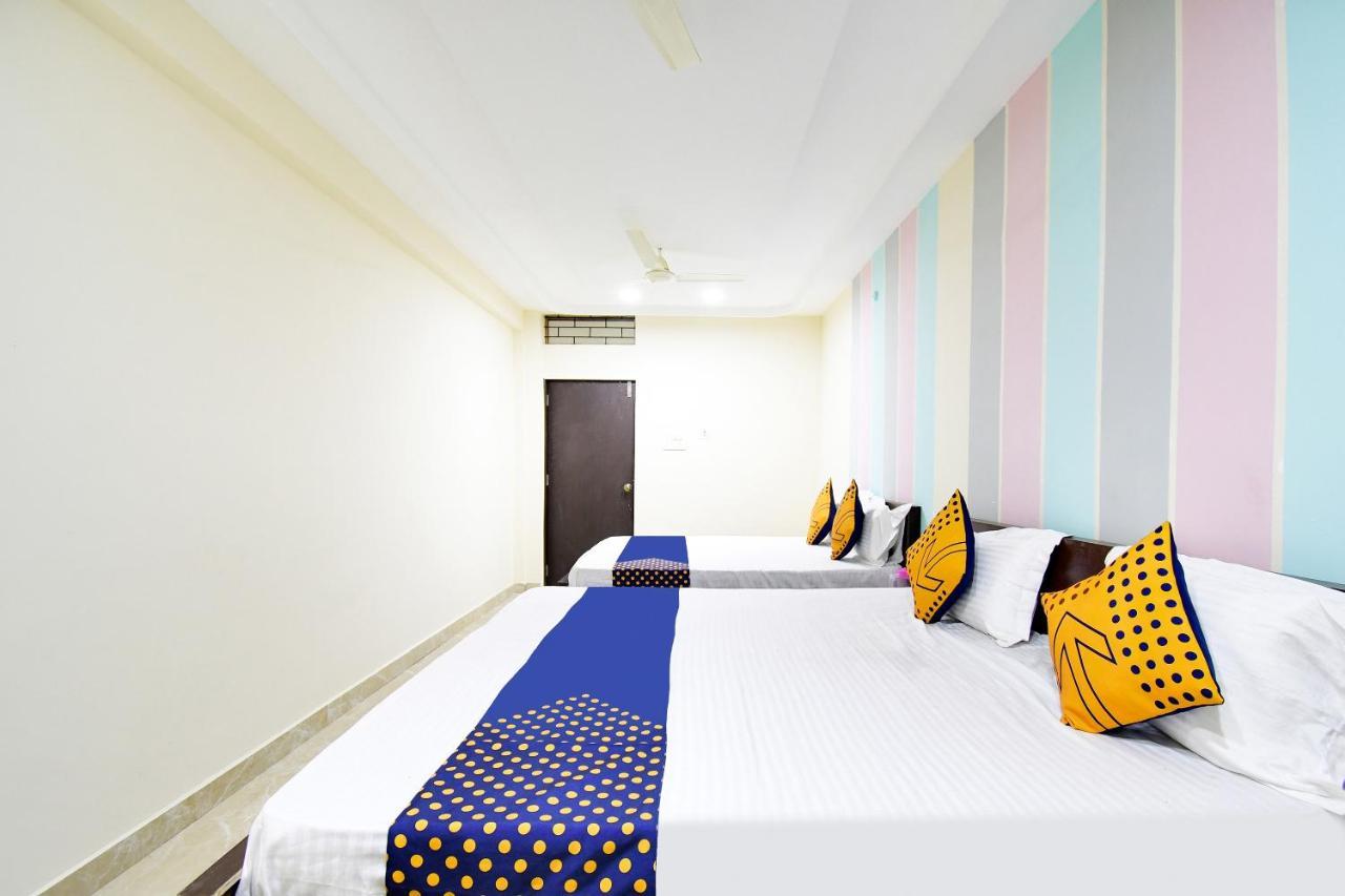 Spot On 67472 Anant Palace Raj Nandgaon Exterior photo